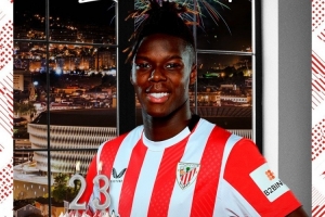 毕尔巴鄂官方祝尼科23岁生日快乐，球员为毕巴出战167场31球30助